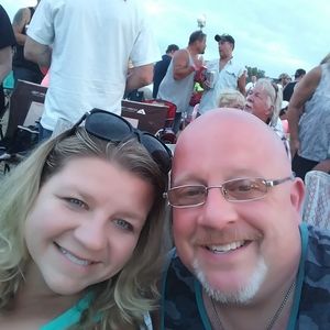 Meet your Posher, Daniel derrick